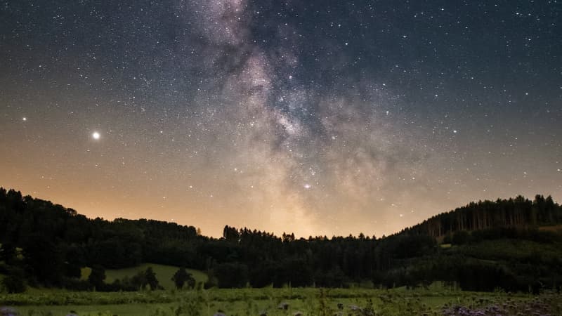 Are all stars visible to the naked eye from the Milky Way galaxy? Do they all have names?