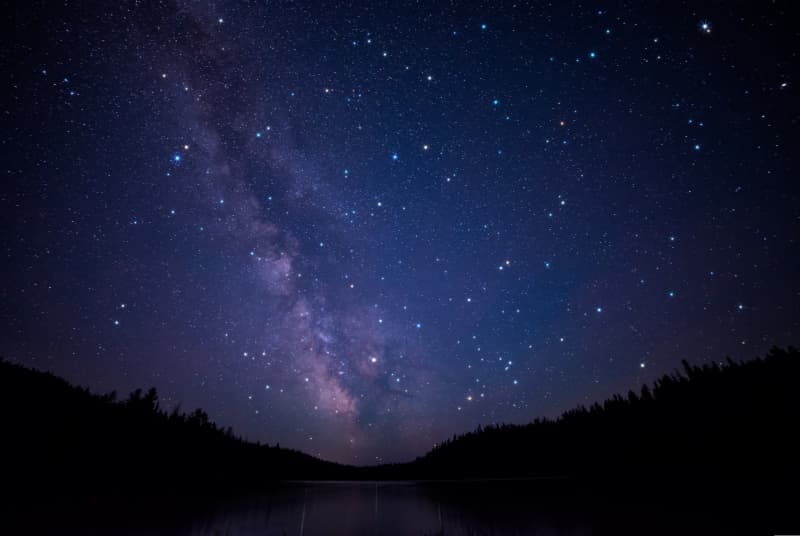 What conditions are needed to observe the Milky Way? A must-read guide for beginners on observing and photographing the Milky Way.