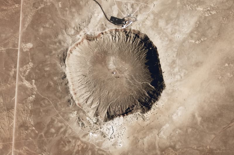 The Worlds Most Famous Impact Craters: Unveiling Four Major Impact Sites and Exploring Earths Billion-Year History of Impacts