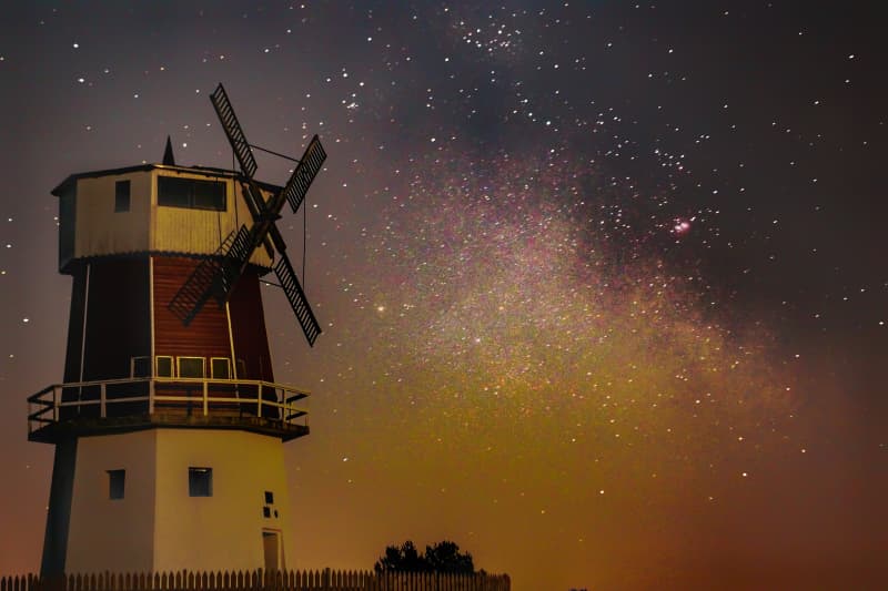 Antares: How to Find the Bright Red Star in the Southern Summer Night Sky